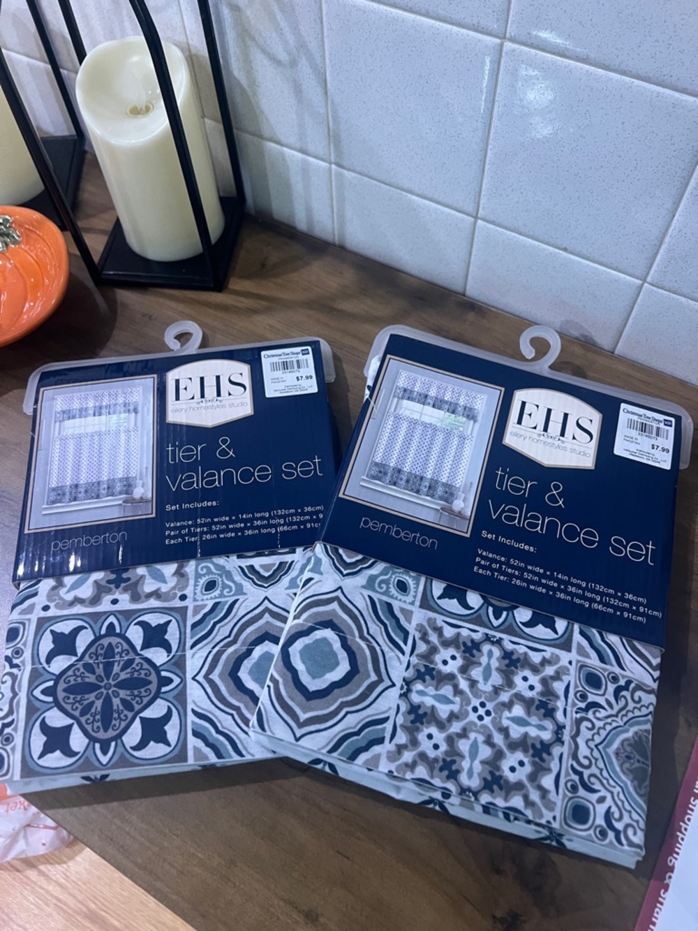NWT Pemberton Gray & White Tier and Valance Set